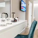 Vino 4*