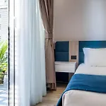 Vino Hotel