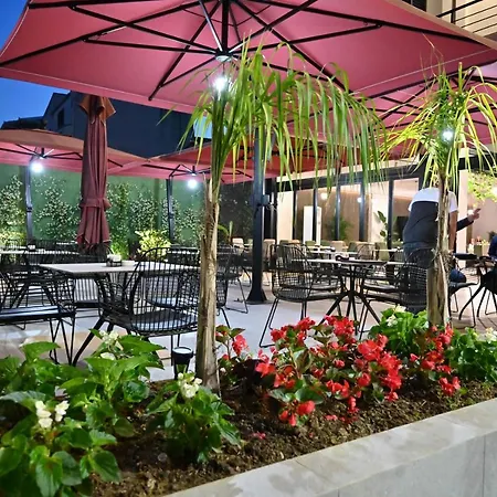 Hotel Vino 4*