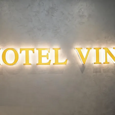 Vino فندق دراس